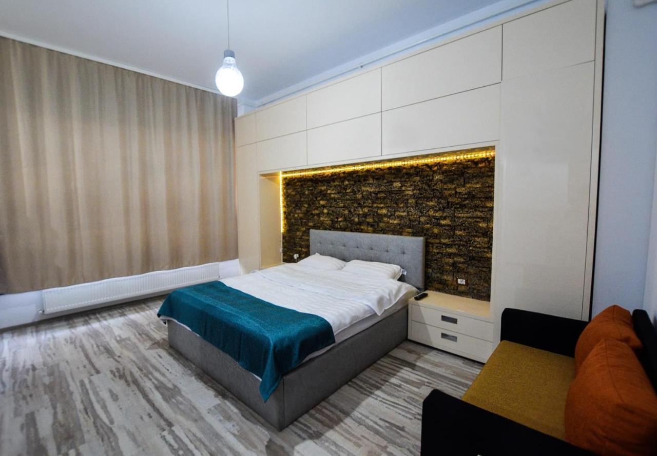 Lakeside Studio Mamaia Central Esterno foto