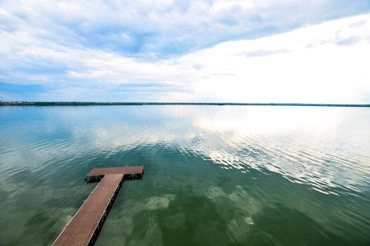 Lakeside Studio Mamaia Central Esterno foto