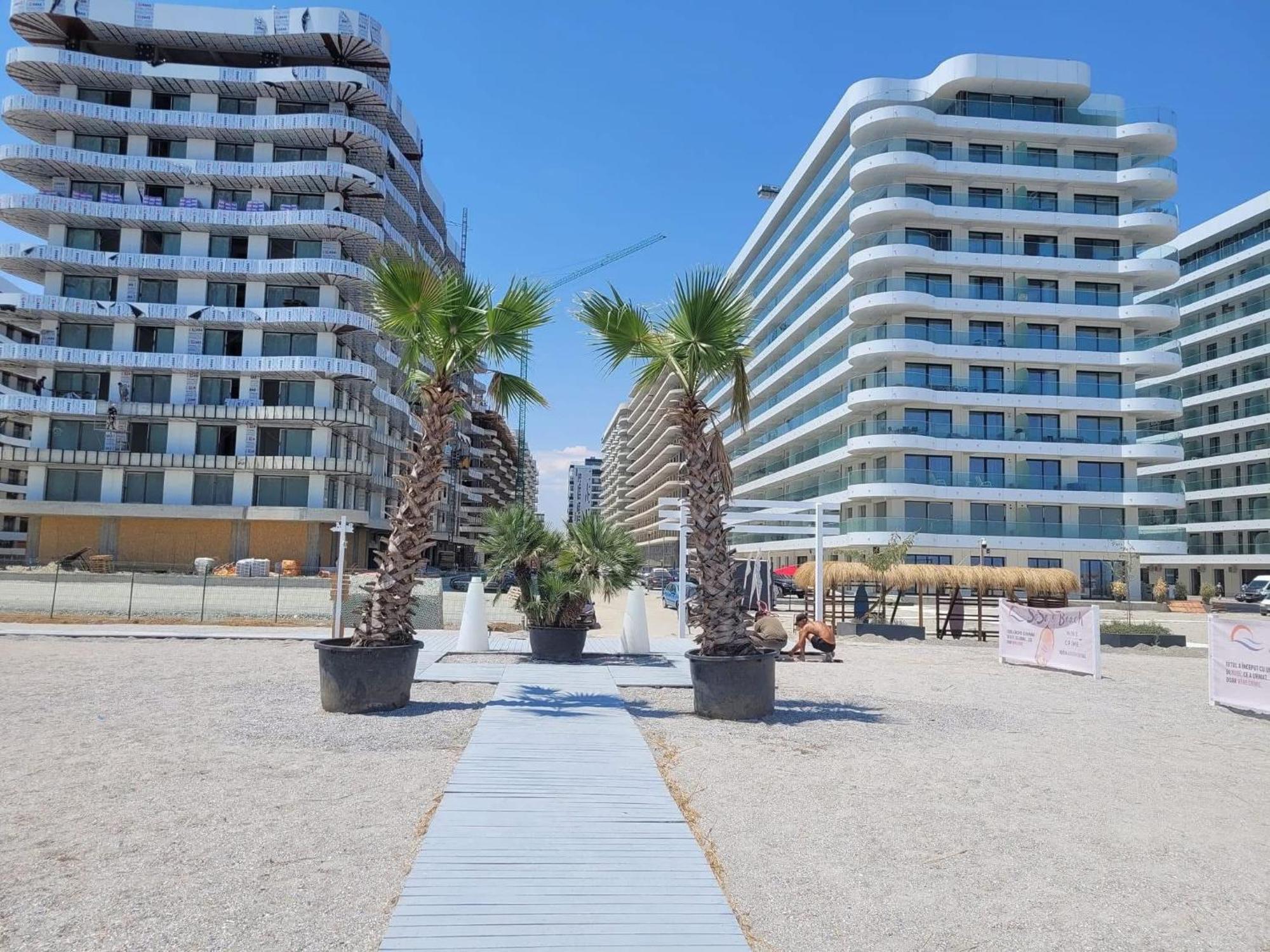 Lakeside Studio Mamaia Central Esterno foto