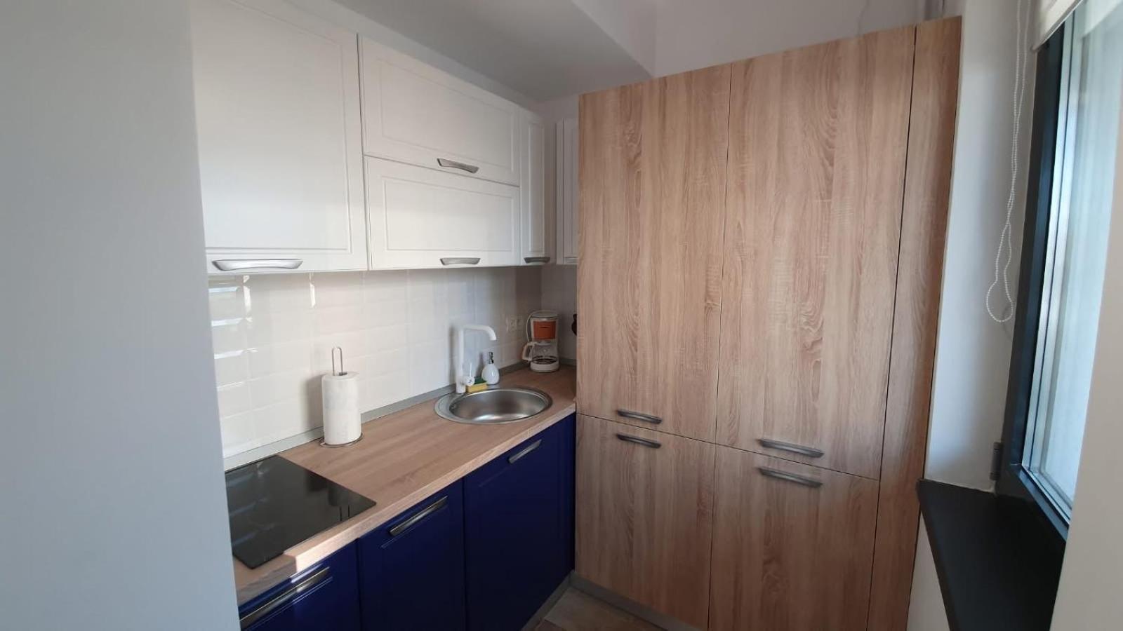 Lakeside Studio Mamaia Central Esterno foto